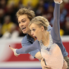 Penny COOMES / Nicholas BUCKLAND(GBR)　Programme court
EOS-1D X EF300mm F2.8L IS II USM、F3.5、1/1250sec、ISO3200
(c)M.Sugawara／JapanSports